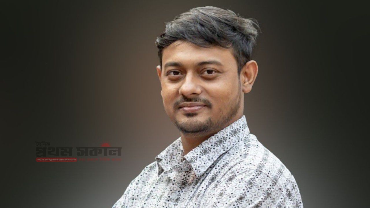 আইনি নোটিশের মুখে নাসীরুদ্দীন পাটওয়ারী