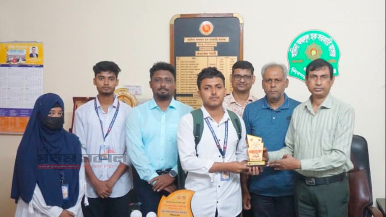 জাতীয় বিজ্ঞান ও প্রযুক্তি সপ্তাহে আদিনা ফজলুল হক সরকারি কলেজের সাফল্য