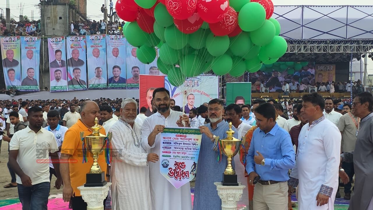  ধামরাইয়ে মিনি স্টেডিয়াম নির্মাণ ও সারাদেশে ৪,৫৯৯টি খেলার মাঠ প্রস্তুত করা হবেঃ  যুব ও ক্রীড়া প্রতিমন্ত্রী